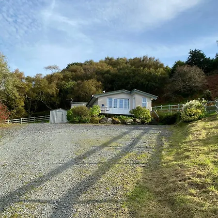 Roberts' * Westport